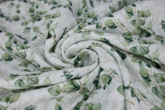 26117HD ''Little Leaves'' Mousseline print