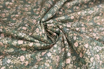 26147-10PL ''Millefleurs in Green'' print