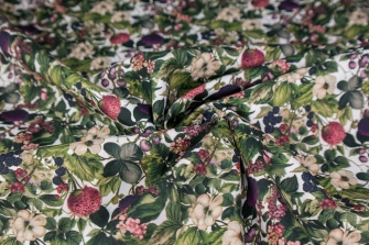 26138-02PL ''Fancy Florals'' print