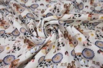 26136-02HD ''Tiny Farm'' Mousseline print