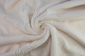 19760 embroidery fur