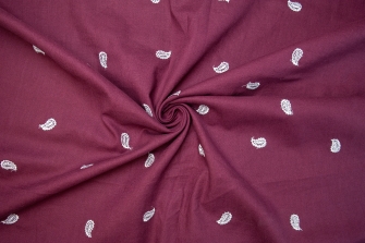 27423-11 ''Tiny Paisley'' Embroidery