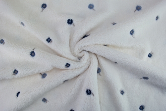 19765-15 embroidery fur