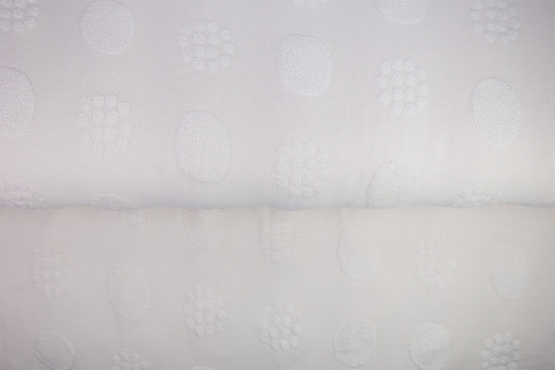 19754-22 ''Offwhite'' Jaquard Dots