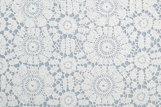 27303-02 ''Classic White''