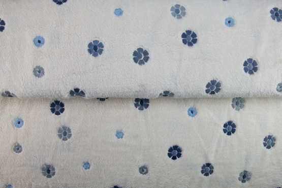 19763-15 embroidery fur